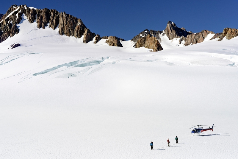Lande mit einem Helikopter auf dem Franz Josef Gletscher!