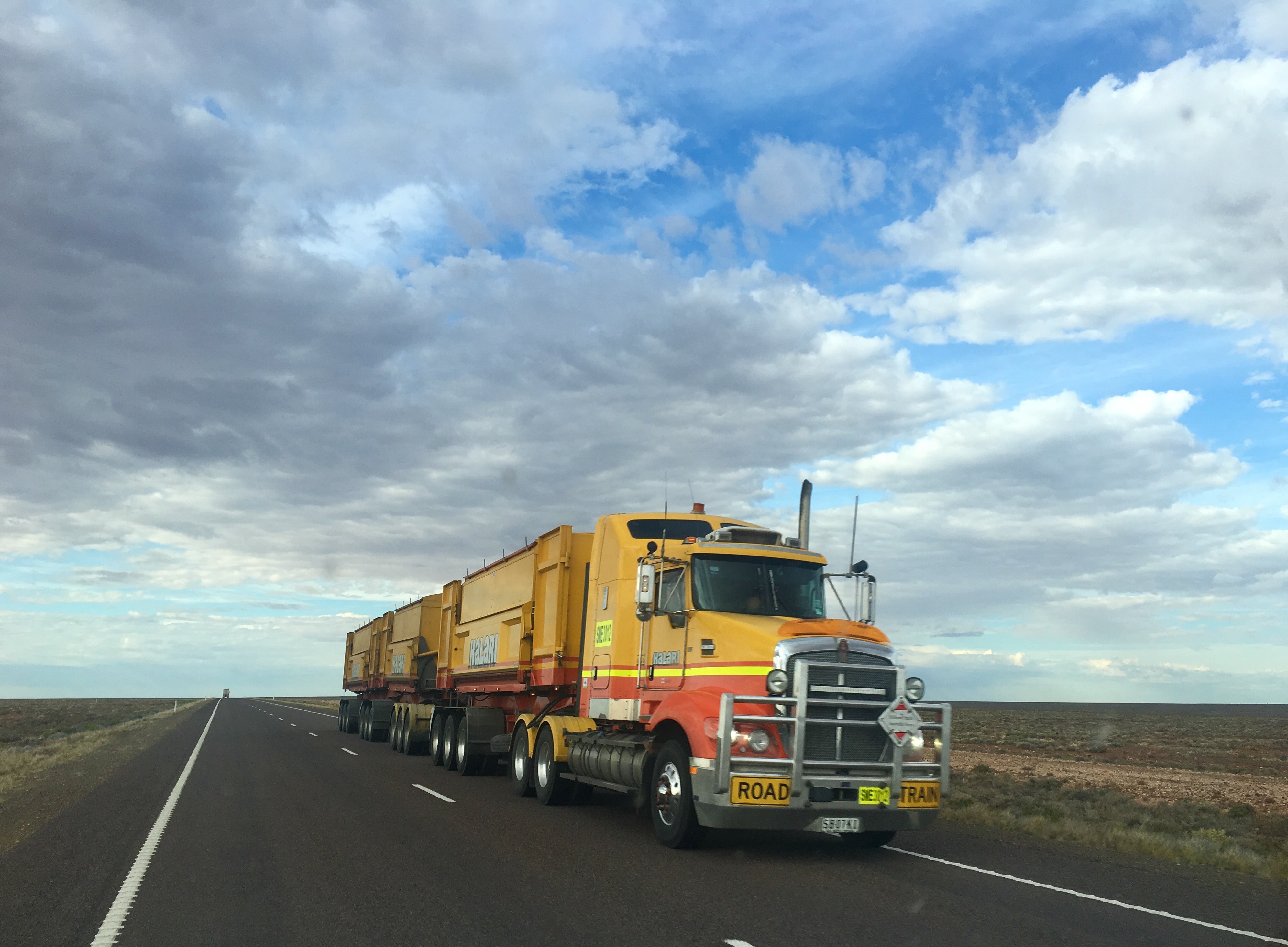 Riesiger Lastwagen in Australien